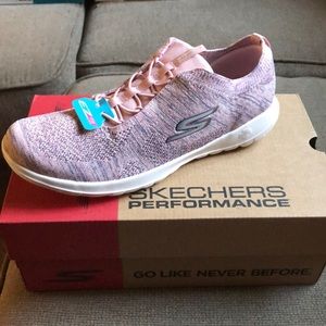 SKECHERS GO WALK LITE-DAWN SIZE 9